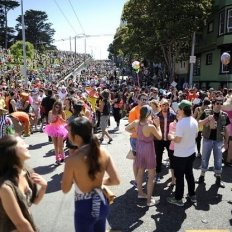 Bay to Breakers photo